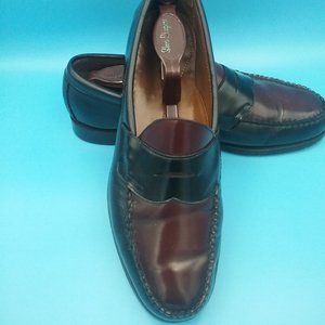 Bass Two-tone Flat-Strap Weejuns size 11D